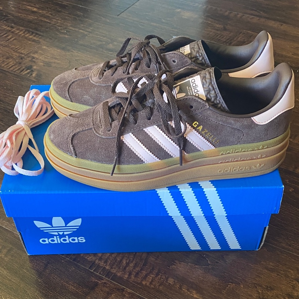 Women’s Adidas Gazelle Bold Sneaker